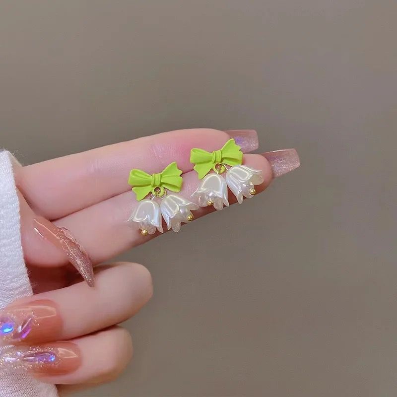 Pranjo Lily Bell Flower Earrings – Cute Bow & Blossom Studs for Women