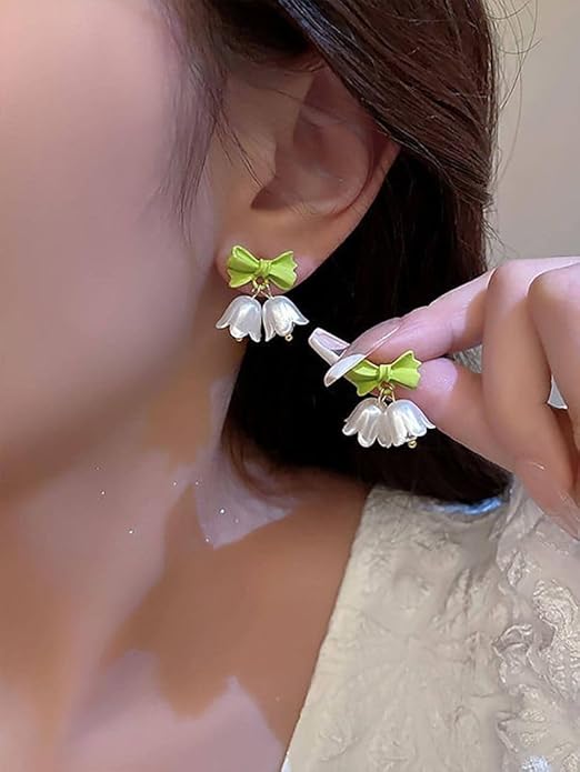 Pranjo Lily Bell Flower Earrings – Cute Bow & Blossom Studs for Women