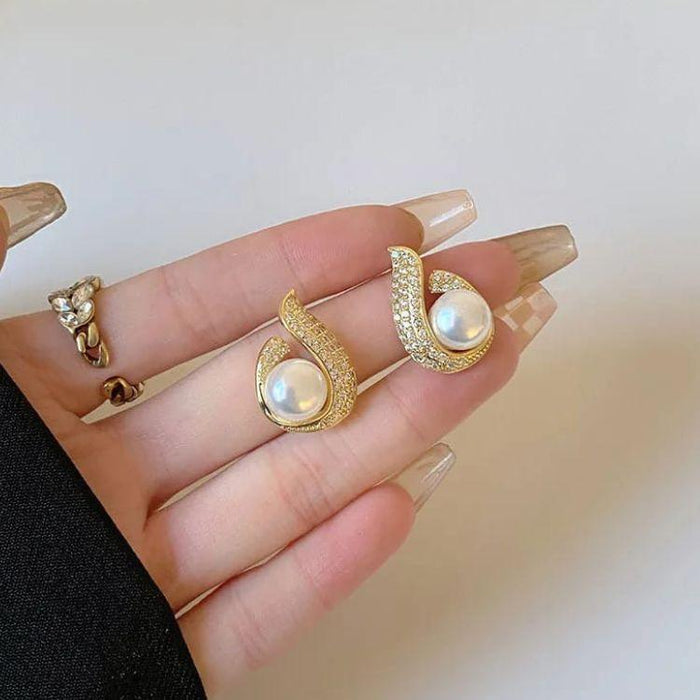 Korean Luxury Pearl Teardrop Crystal Stud Earrings